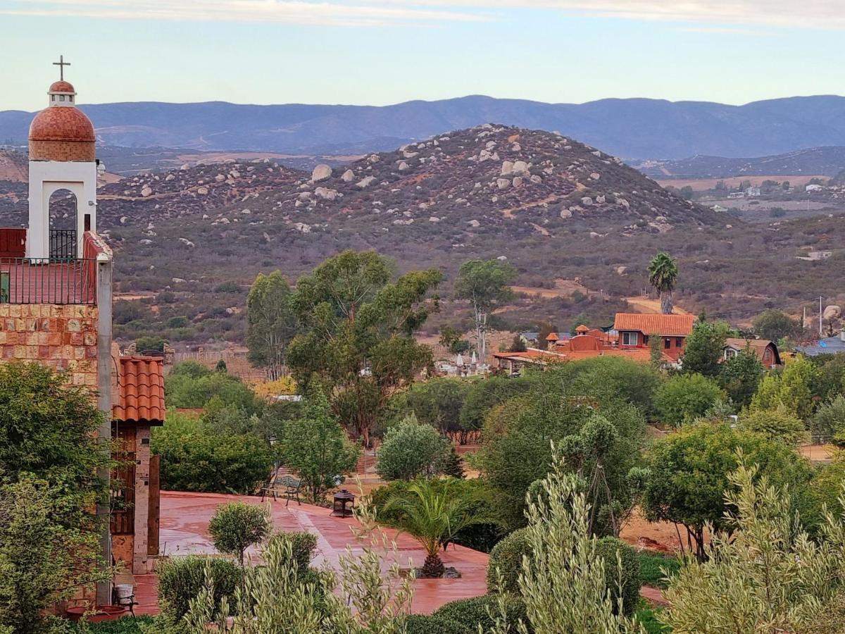 Vina Calabria Bed and Breakfast Valle de Guadalupe Buitenkant foto