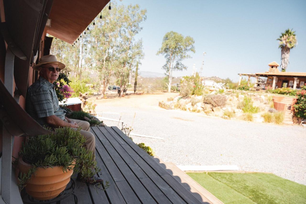 Vina Calabria Bed and Breakfast Valle de Guadalupe Buitenkant foto
