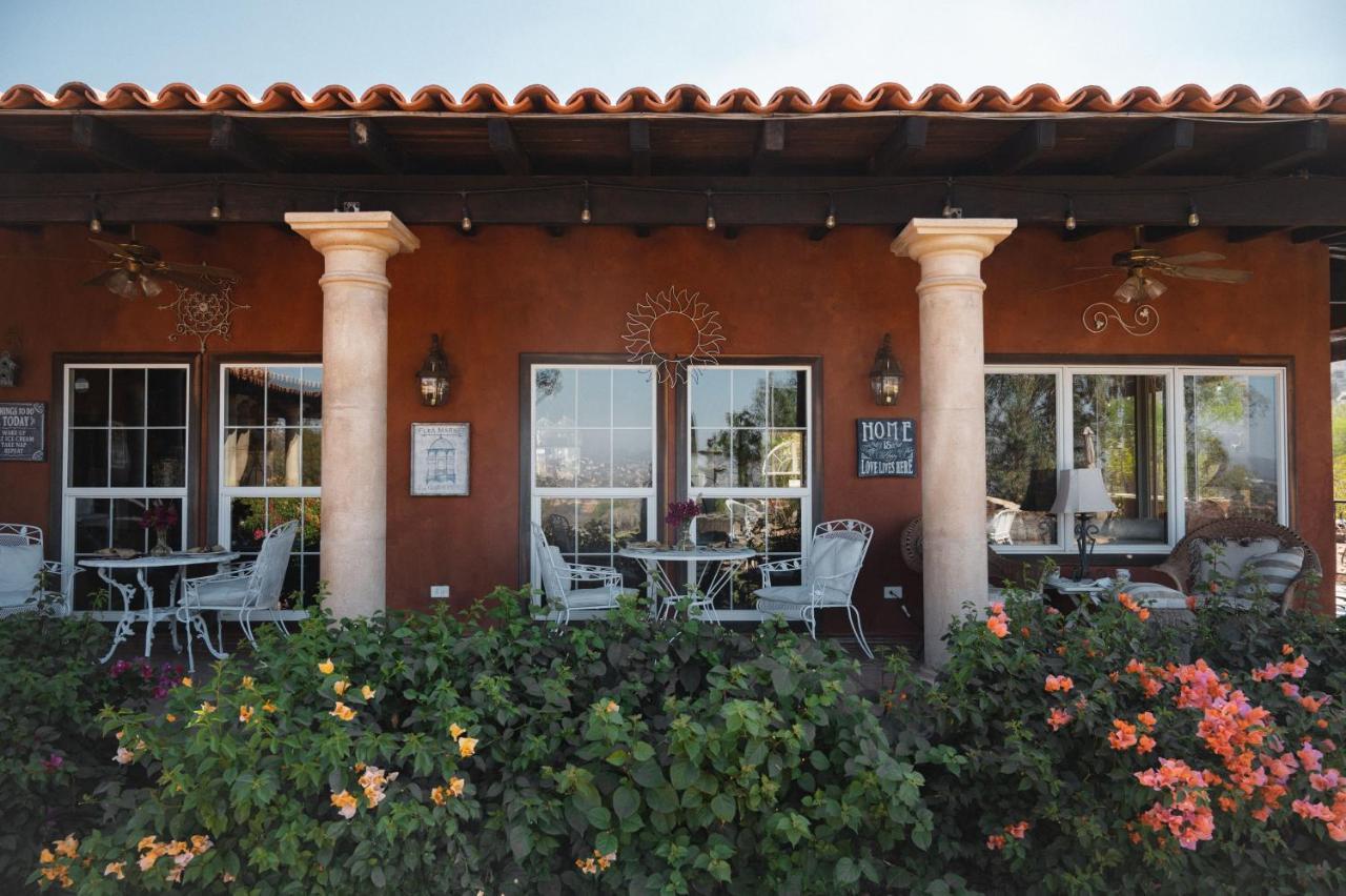 Vina Calabria Bed and Breakfast Valle de Guadalupe Buitenkant foto